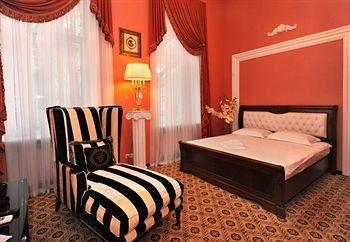 Queen Valery Hotel