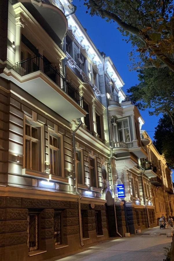 Отель Queen Valery