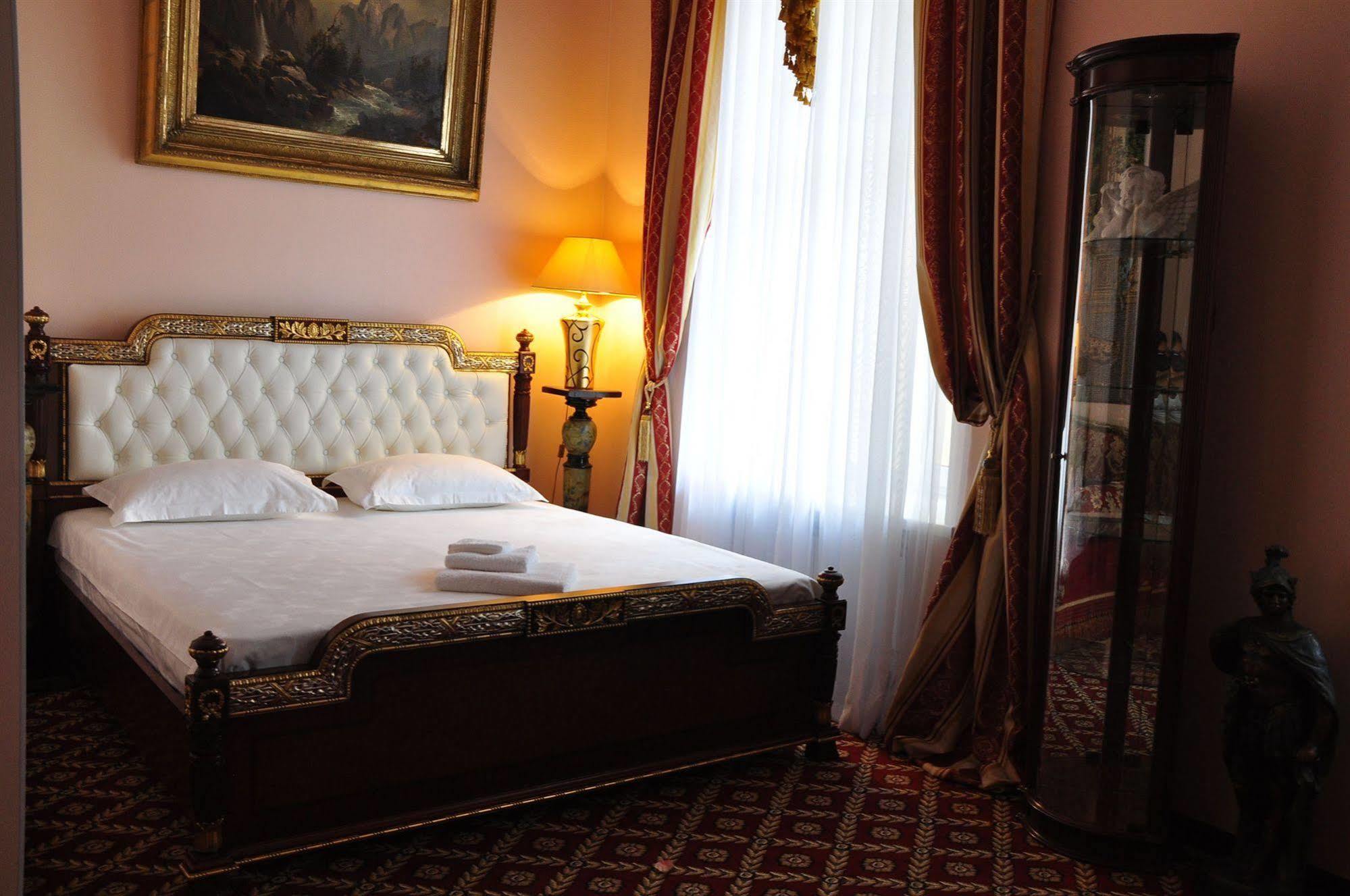 Queen Valery 3* Одесса